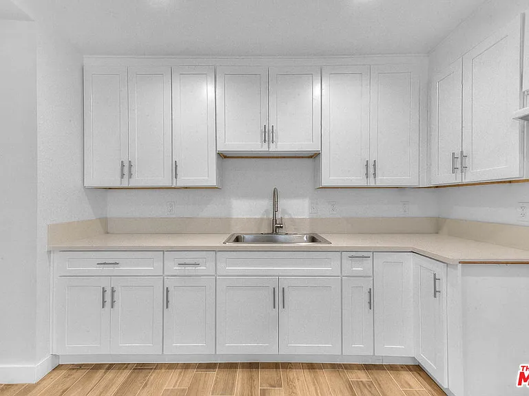 2820 Liberty Blvd #D — Photo 2