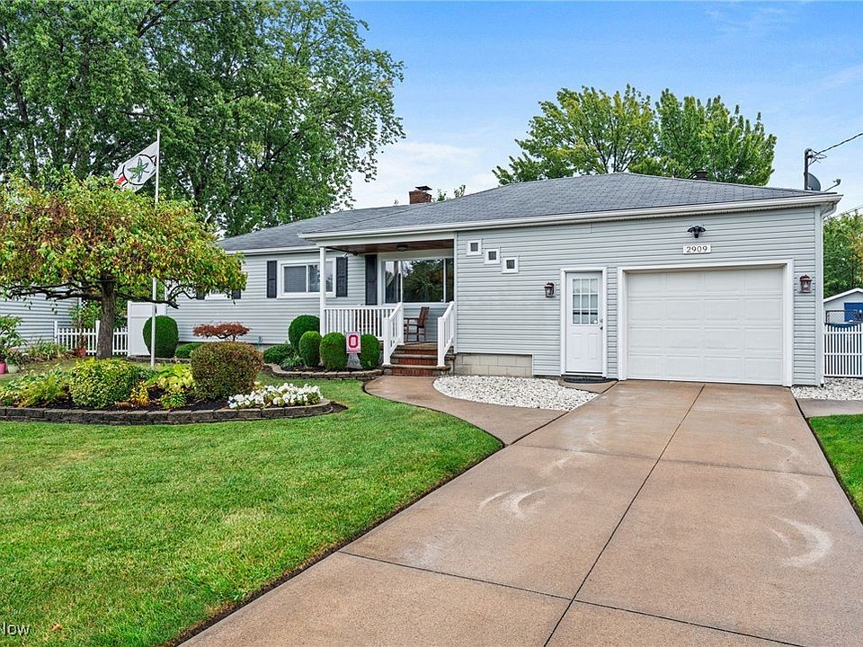 1st image of 2909 Carmelita Ct