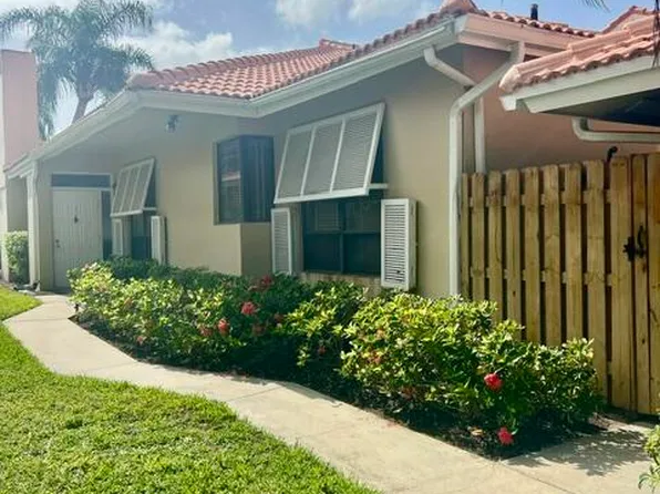 225 Old Meadow Way, Palm Beach Gardens, FL 33418