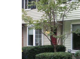 8 Helios Ct, Newark, DE 19711