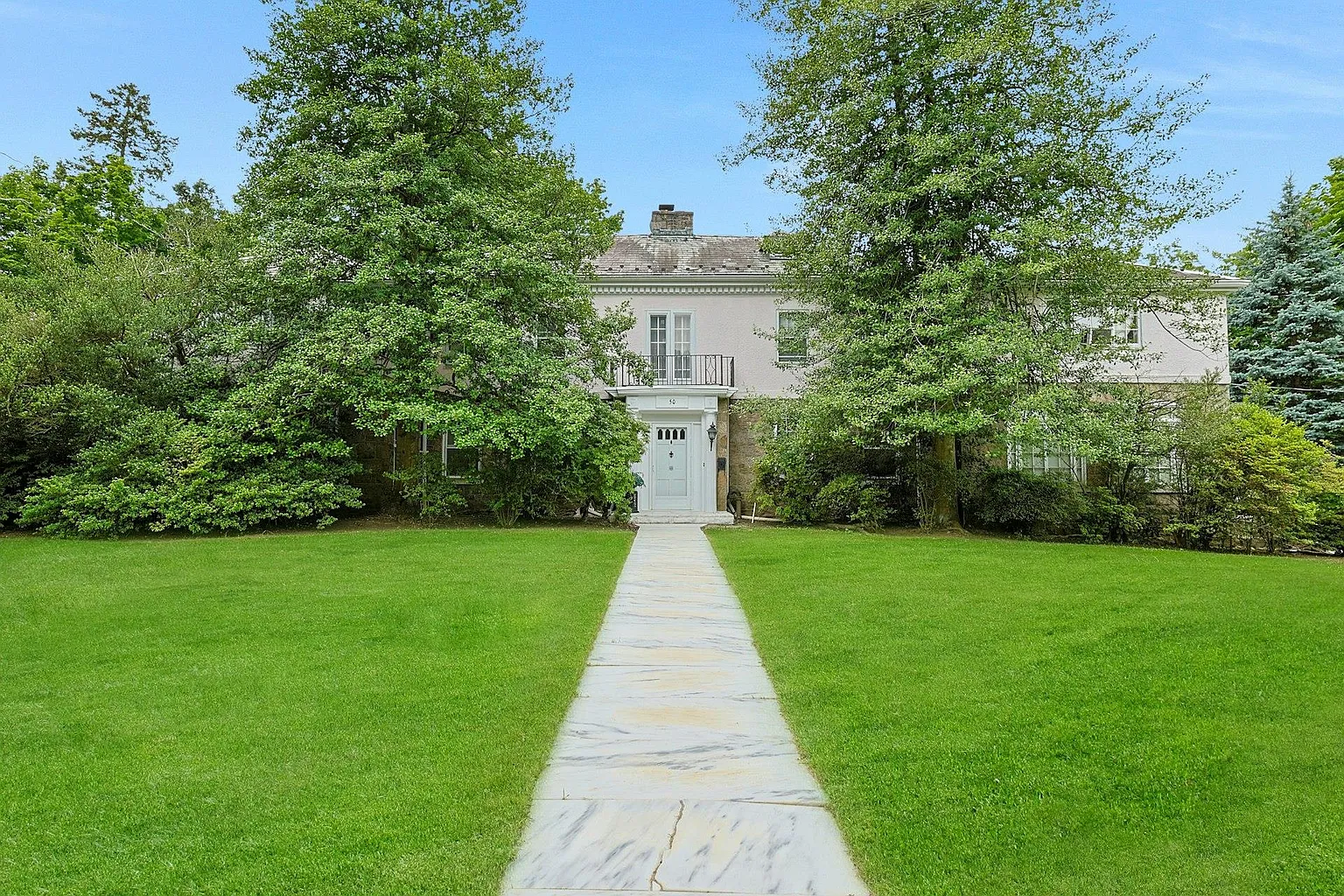 50 Forest Circle photo 1