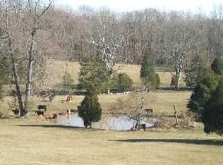 1427 Fairview Rd, Science Hill, KY 42553