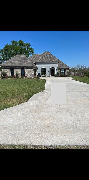 1st image of 55154 Coyote Den Way