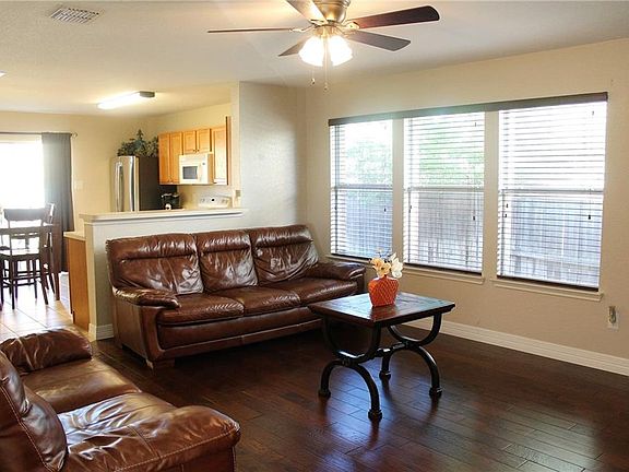 4th image of 2905 Kimbrough Ln