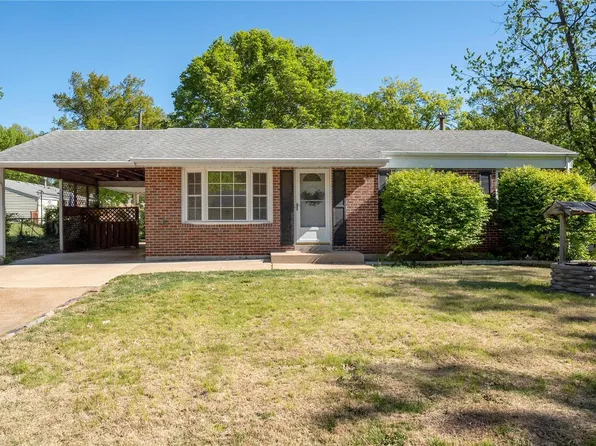 1705 Bradshaw Dr, Saint Louis, MO 63136