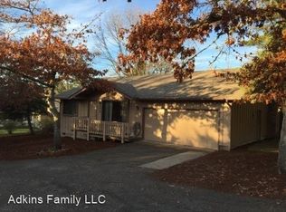 2462 Hawkins Ln, Eugene, OR