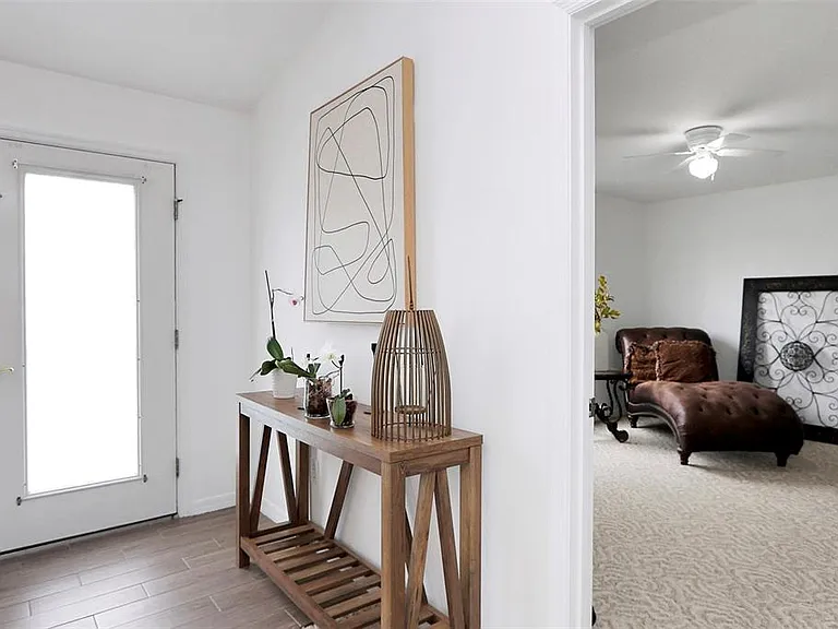 10648 SW 38th Ave — Photo 6