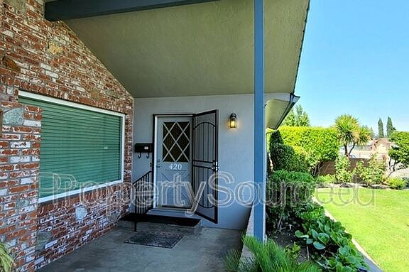 2nd image of 420 Northgate Dr