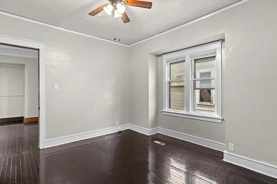 4 bed, 1.0 bath, 1700 sqft, $1,800 — Photo 2