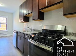 625 W Cornelia Ave #S3, Chicago, IL 60657