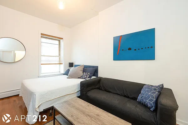 Rented by APT212 INC | media 16