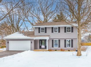 7 Partridge Sq, Oswego, IL 60543