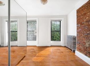 450 W 49th St APT 8, New York, NY 10019