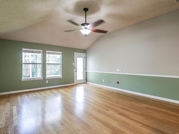 4th image of 4148 Justin Dr