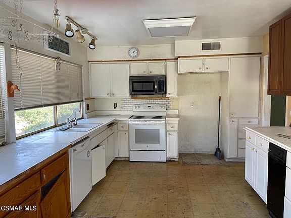 5th image of 791 S Westover Pl