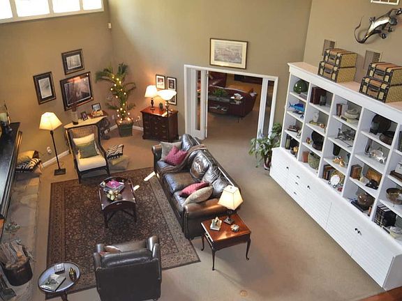 Family Room view 4