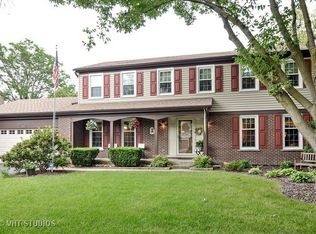 5603 Silentbrook Ln, Rolling Meadows, IL 60008