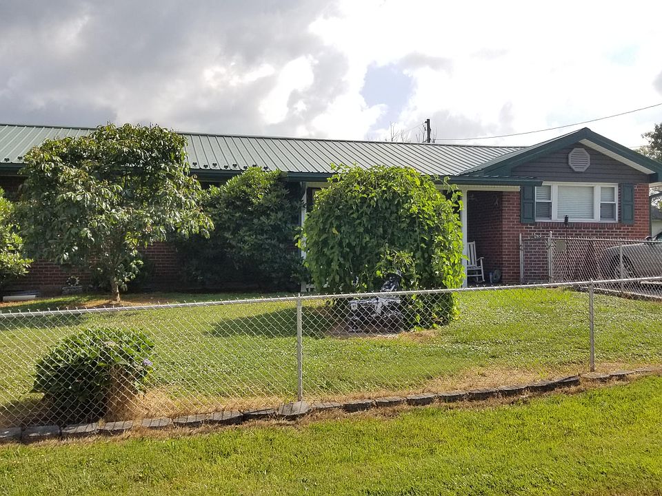 1st image of 3382 Main St E