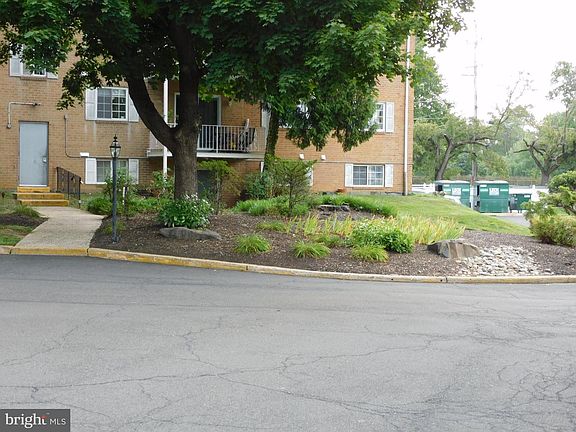 5th image of 300 Byberry Rd APT L14