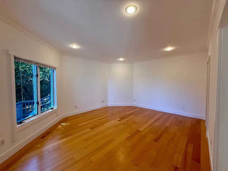 51 Via Los Altos — Photo 32