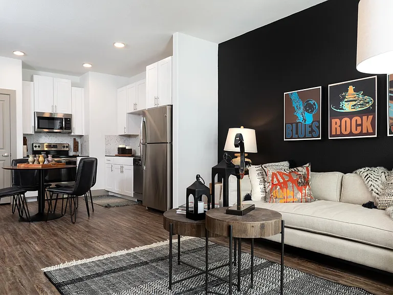 Residences at Saltillo — Photo 12