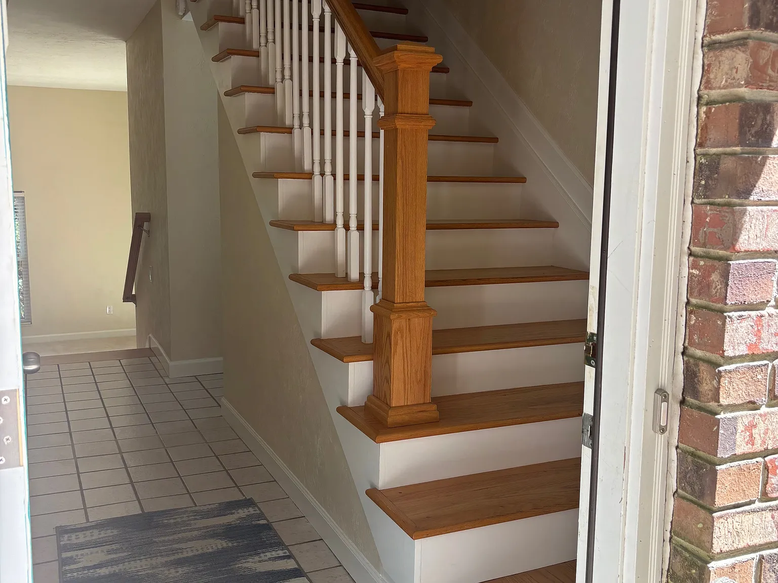 2 bed, 2.5 bath, 1600 sqft, $1,850 — Photo 3