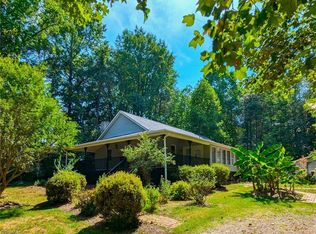 1605 Hutchens Rd, Yadkinville, NC 27055