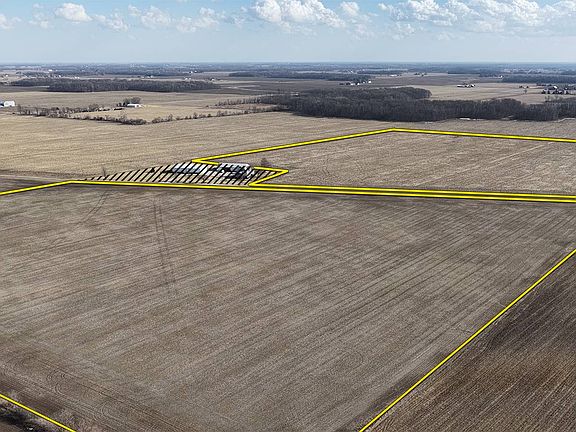 3rd image of W Henry Rd