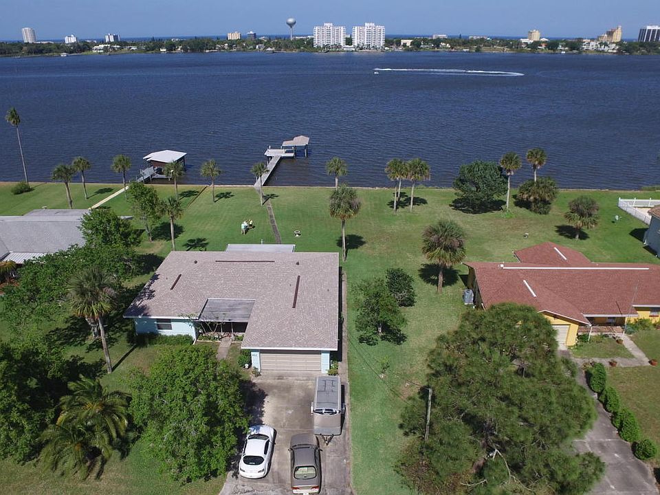 1st image of 411 Silver Beach Dr