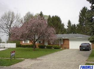 30 Orchard Hill Ct, Huntington, IN 46750