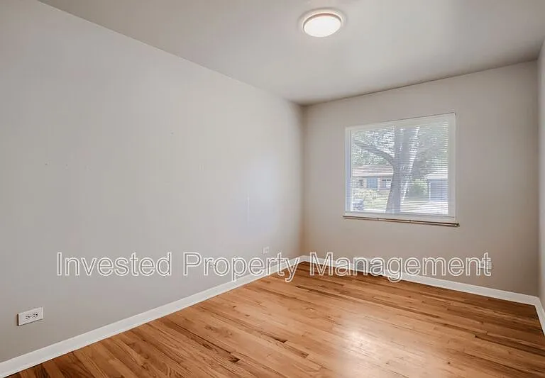 1231 E Bates Pkwy — Photo 9