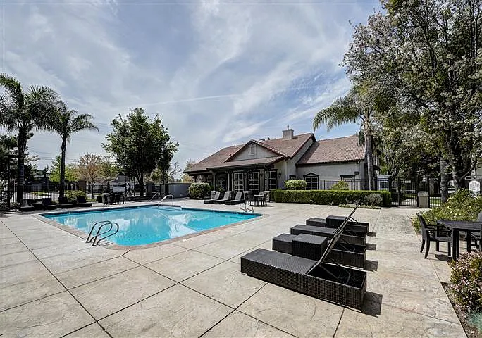 Brooks Landing — Photo 13