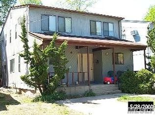 67 Hickory Rd #B, Pt Washington, NY 11050