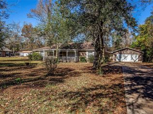 205 Holly Ln, New Caney, TX 77357
