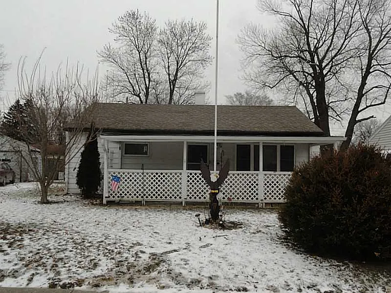2700 Chippewa Dr photo 1