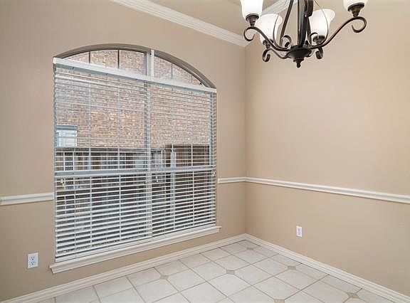 4th image of 1603 Mapleleaf Dr