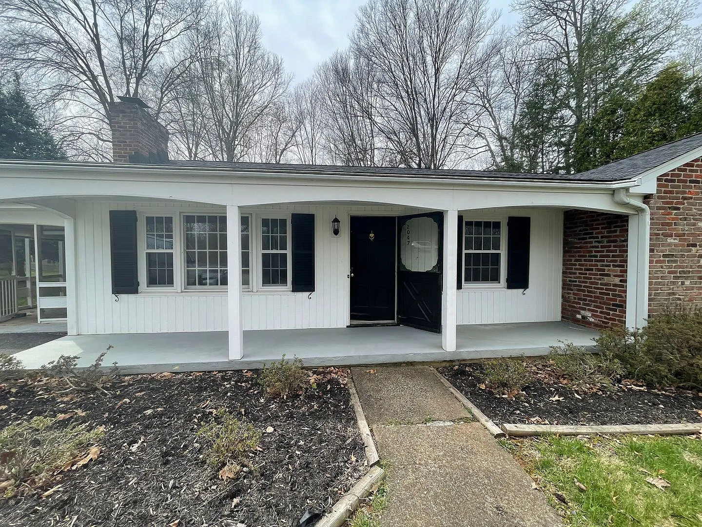 3 Bedroom House on One Level — Photo 3