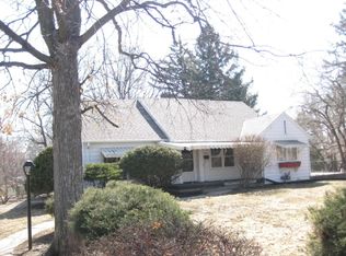 1833 N 29th St, Saint Joseph, MO 64506