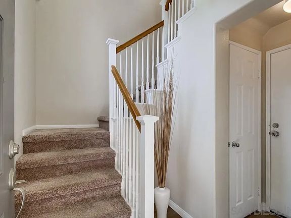 4th image of 2764 Escala Cir