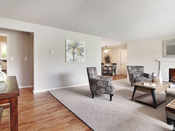 3rd image of 22103 96th Ave W
