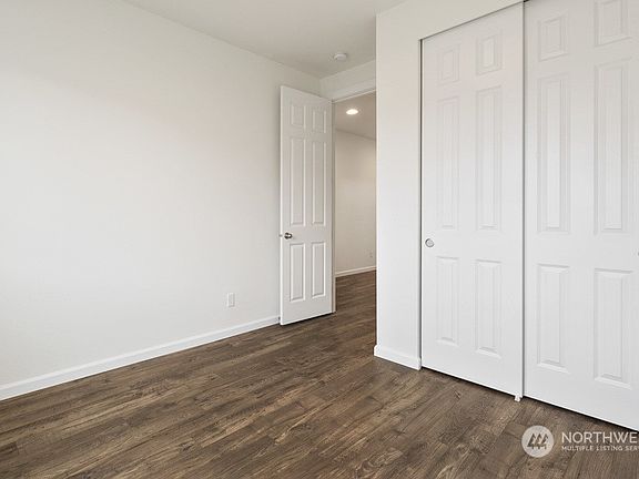 3rd image of 17503 124th Avenue Ct E #113