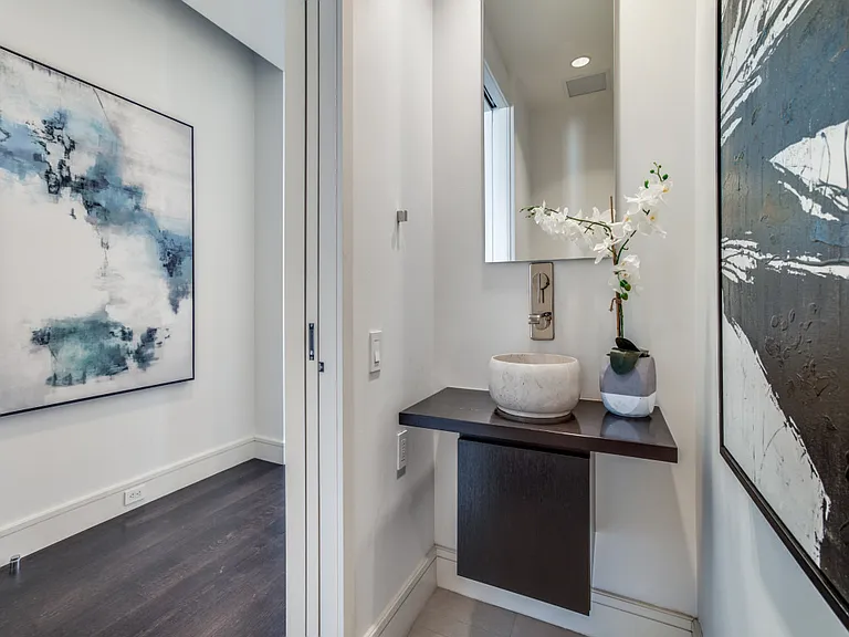 2408 Victory Park Ln #737 — Photo 19