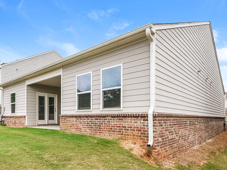 590 Knightsbridge Ln — Photo 16