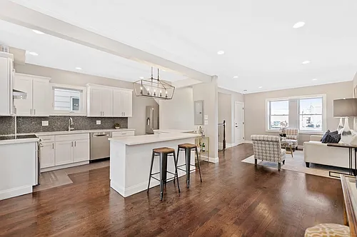 15 Richard St #1 Photo 1