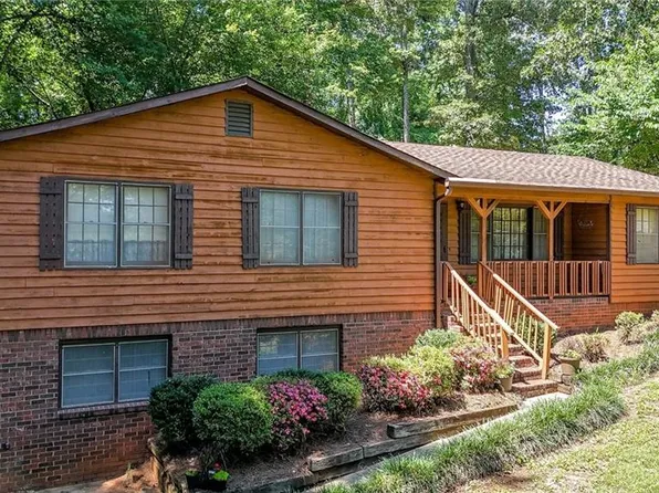 328 Lake Forest Dr, Acworth, GA 30102