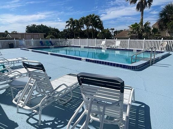 3rd image of 111 La Costa St APT 604
