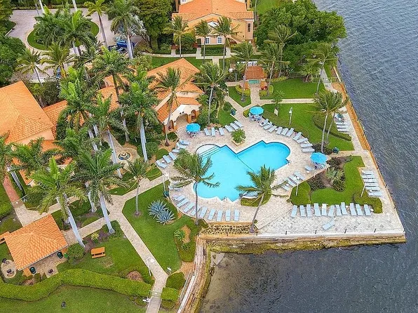 145 Yacht Club Way APT 109, Hypoluxo, FL 33462