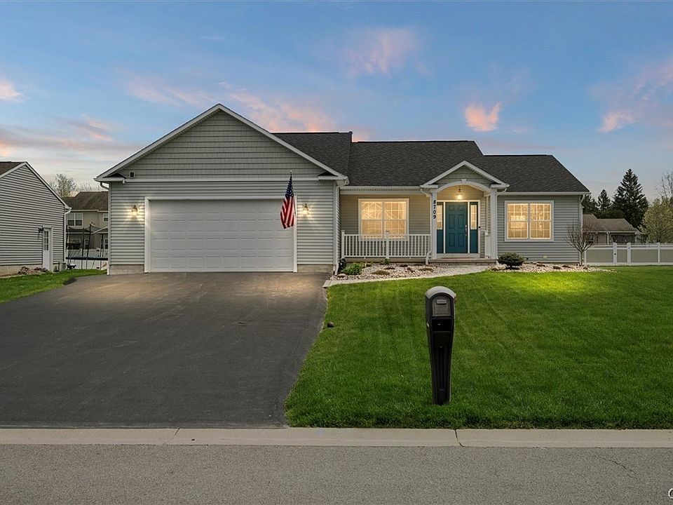 1st image of 8709 Lavender Ln