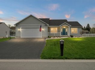 8709 Lavender Ln, Cicero, NY 13039