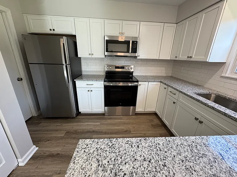 10180 Haskins St #2 — Photo 2